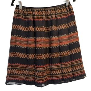 Beautiful lines Ellen Tracy silk skirt size 8